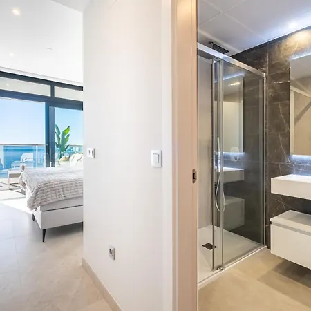Sunset Cliffs Deluxe 6133 Poniente *